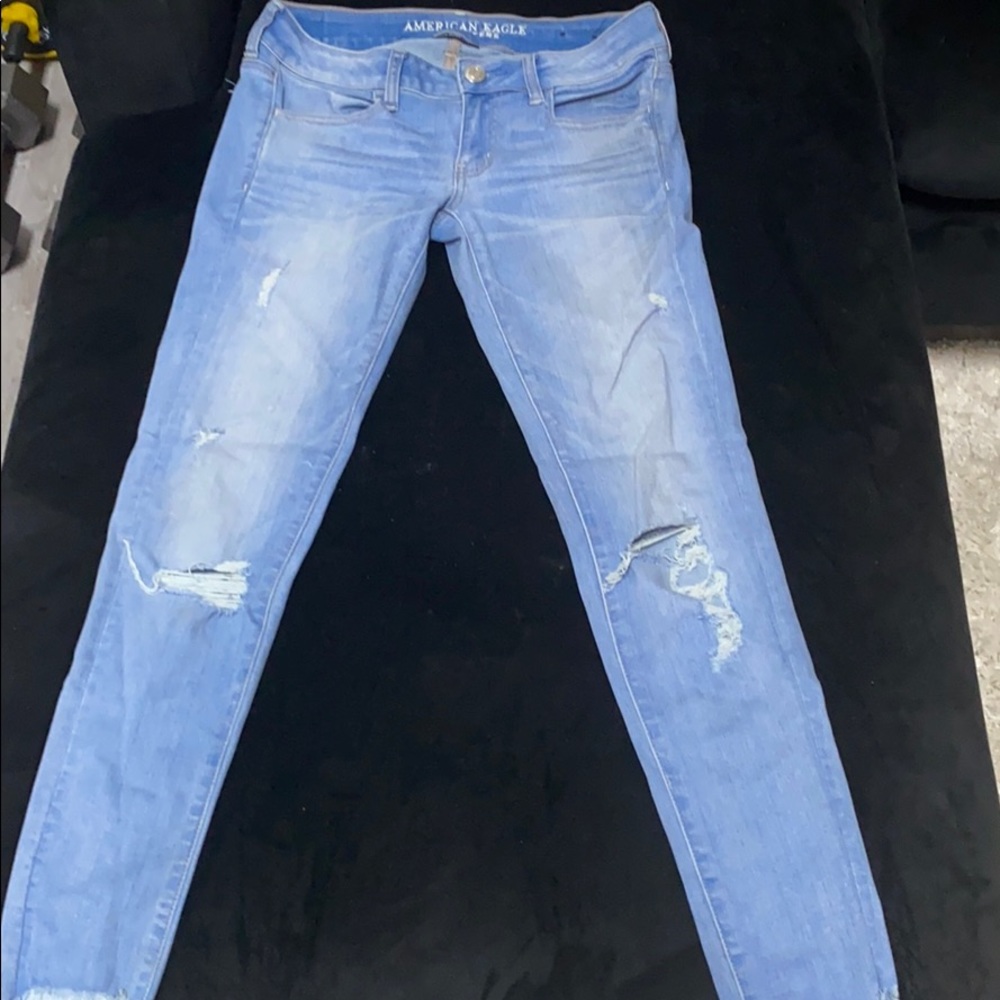Destroyed jeans
